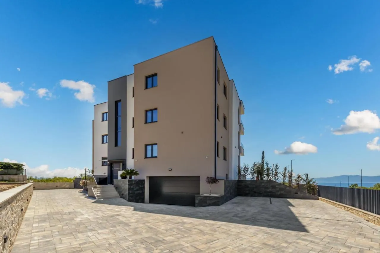 Villa Ameli Apartment With Swimming Pool Rijeka