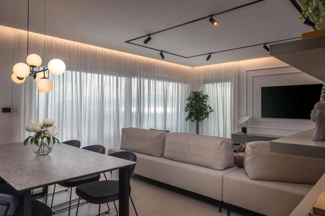 Villa Ameli Apartment With Swimming Pool Rijeka 0*,  Croatia