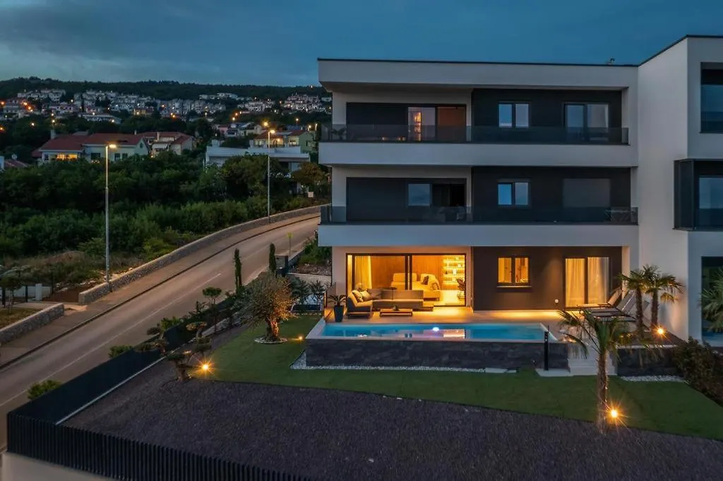 Villa Ameli Apartment With Swimming Pool Rijeka