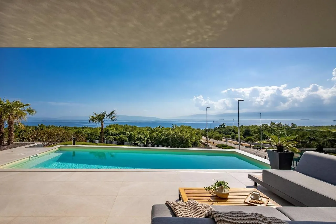 Villa Ameli Apartment With Swimming Pool Fiume